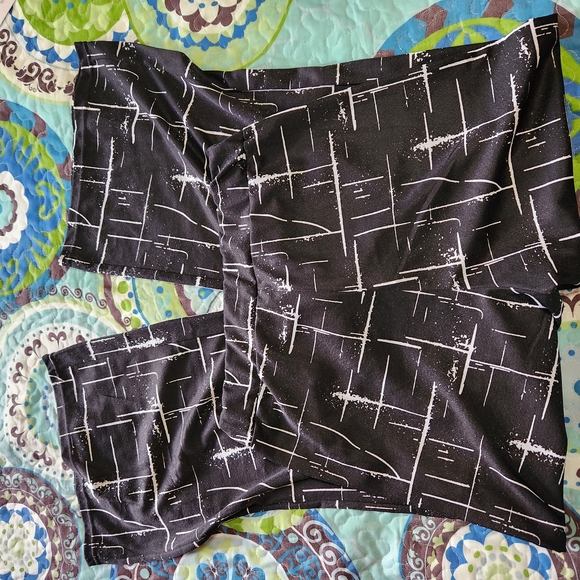 Black and White Wide Leg Pants - Picture 6 of 8